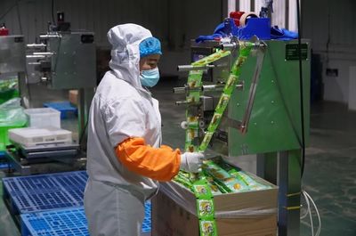 建水防疫復產(chǎn)兩不誤，農(nóng)副產(chǎn)品企業(yè)奮戰(zhàn)“開門紅”